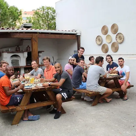 Byseacle-lisbon Bike Surf Camp *