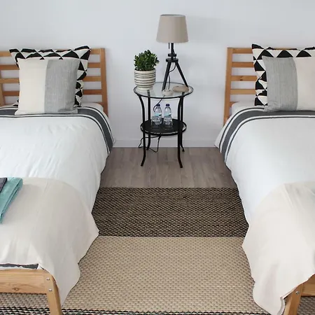 Bed & Breakfast Byseacle-lisbon Bike Surf Camp Carcavelos (Lisbon)